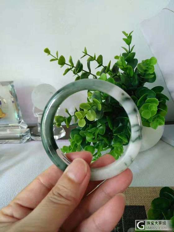 大家帮忙看看这个镯子怎么样_手镯翡翠
