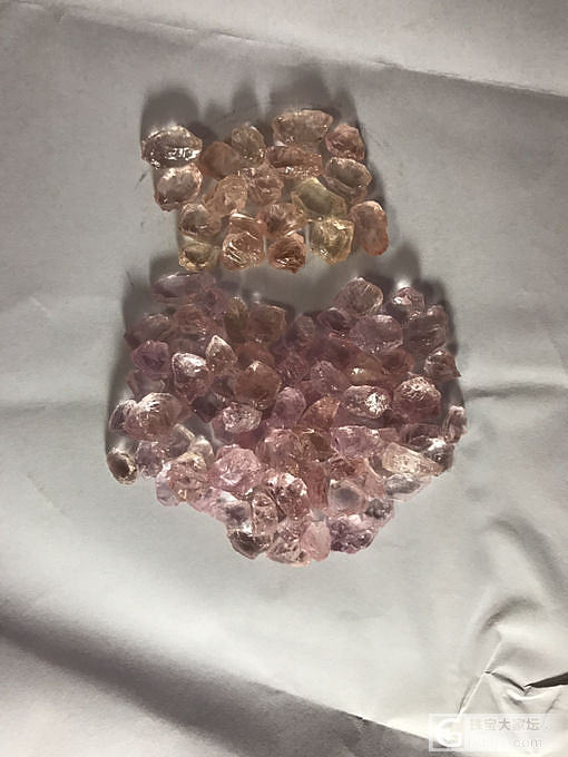 非洲矿商的摩根石原石_原石摩根石