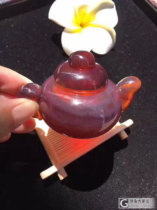 收藏级精品棕红紫罗兰茶壶，颜色太美啦，市场上大紫大红的棕红紫罗兰料不多了，可以用..._把玩件琥珀