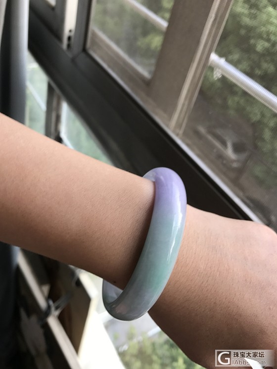 这只翡翠手镯美吗？_手镯翡翠