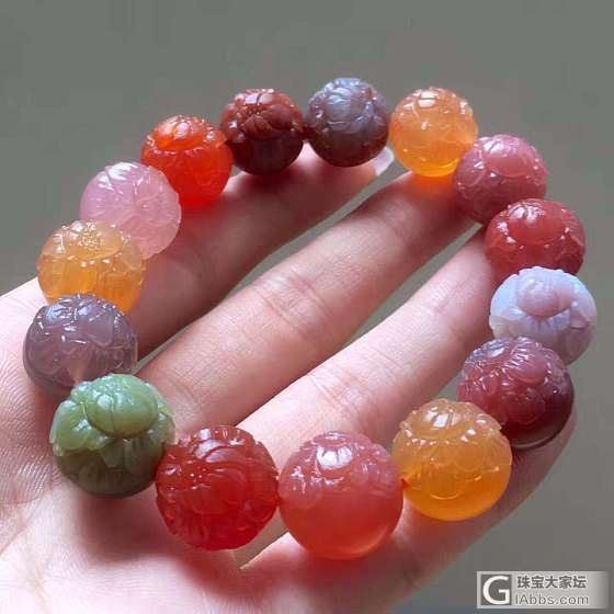 精雕莲花珠子单圈手链_珠串玛瑙