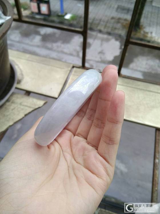 帮看看这个手镯值多少_翡翠
