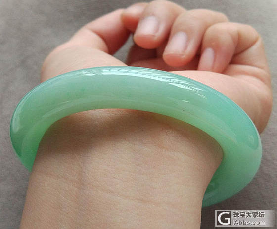 新品来喵喵，今晚有直播哦~_手镯挂件翡翠双儿翡翠
