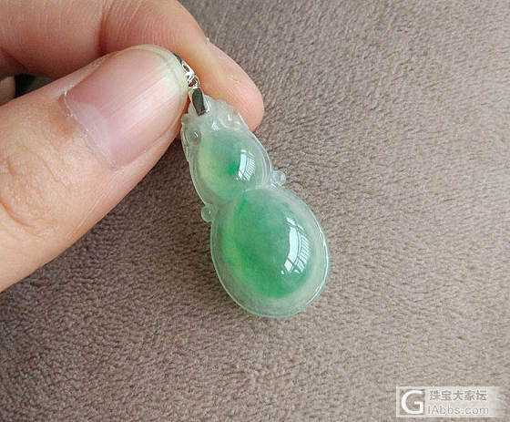 新品来喵喵，今晚有直播哦~_手镯挂件翡翠双儿翡翠