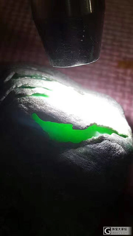 ZLR8，精品正厂莫弯基满色，满绿满水大牌直接出好几个，实力货，非诚勿扰，土豪来..._翡翠原石