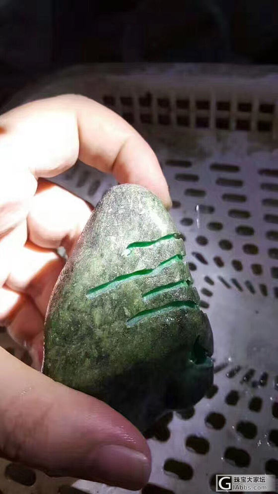 ZLR8，精品正厂莫弯基满色，满绿满水大牌直接出好几个，实力货，非诚勿扰，土豪来..._翡翠原石
