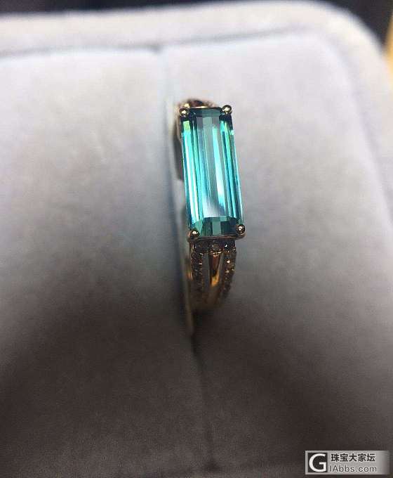 18k碧玺戒指石重1.25ct 钻石30粒 电极蓝
带国检证书 超心动价1200..._戒指碧玺