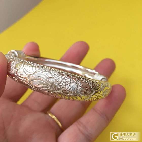 各位姐妹，妈妈要过60大寿，想征询大家一下。_银