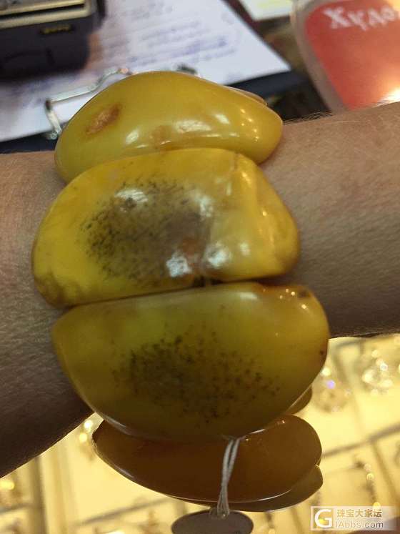 今天无意闯进一个礼品彩宝店，_玉石