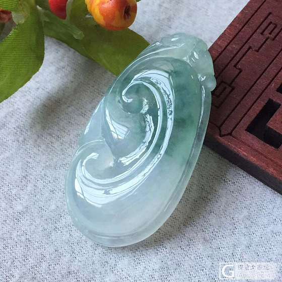 炎炎夏日 适宜赏翠_挂件翡翠