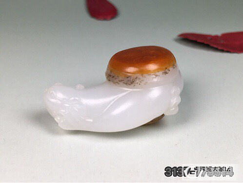 扭转乾隆_挂件和田玉