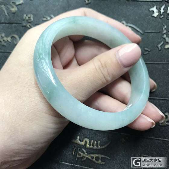 这个小四可以入手吗？_手镯翡翠