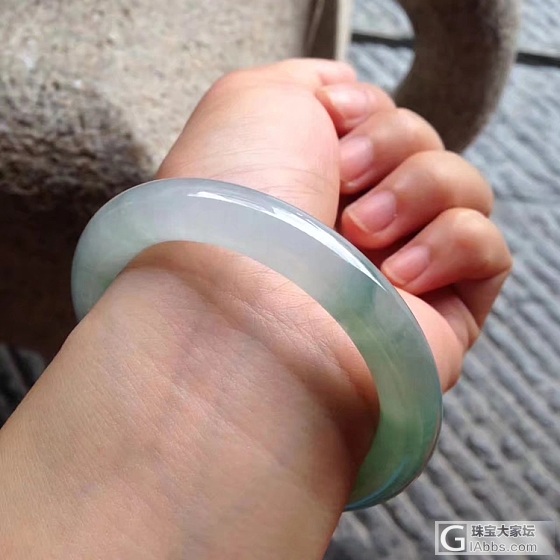 【迈绿】8.15  为啥大佬都爱戴翡翠？_手镯翡翠