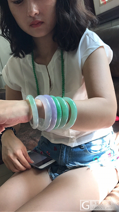 今天做了回模特，这样带蛮过瘾_手饰翡翠