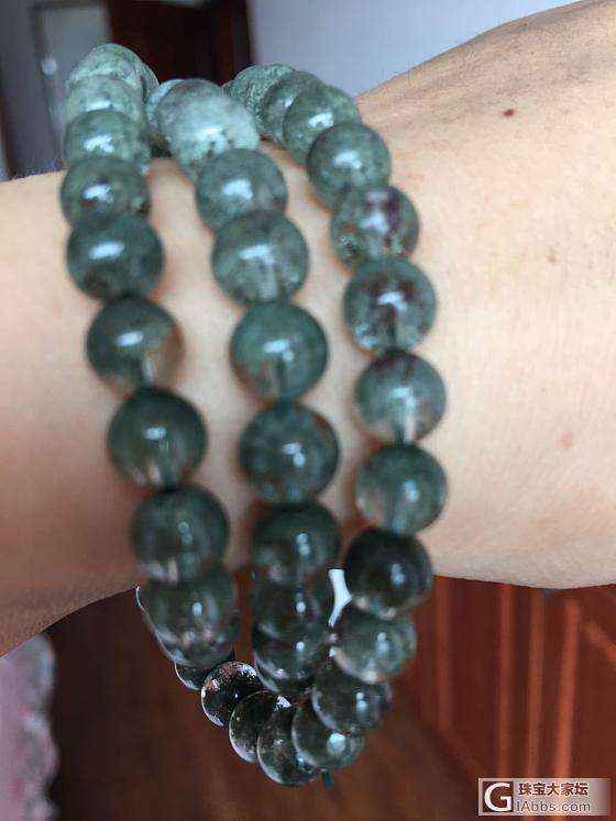 刚入手了一套绿幽灵和一条金发晶的手链，大家看看性价比如何？_珠串金发晶绿幽灵