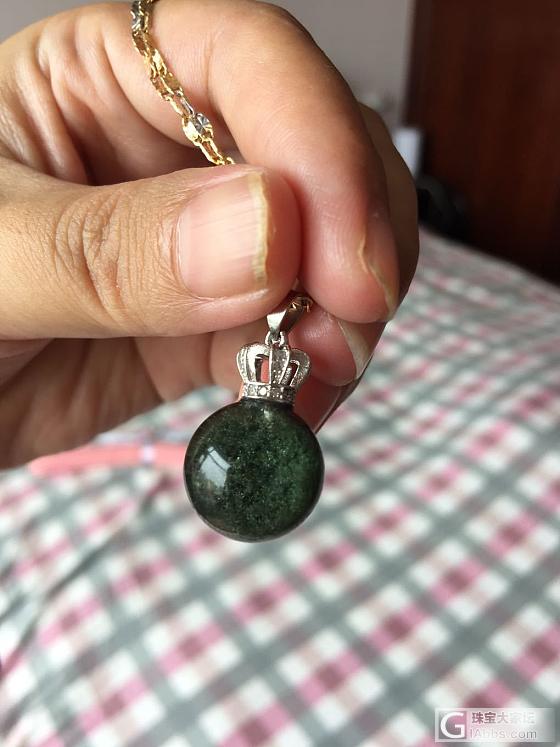 刚入手了一套绿幽灵和一条金发晶的手链，大家看看性价比如何？_珠串金发晶绿幽灵