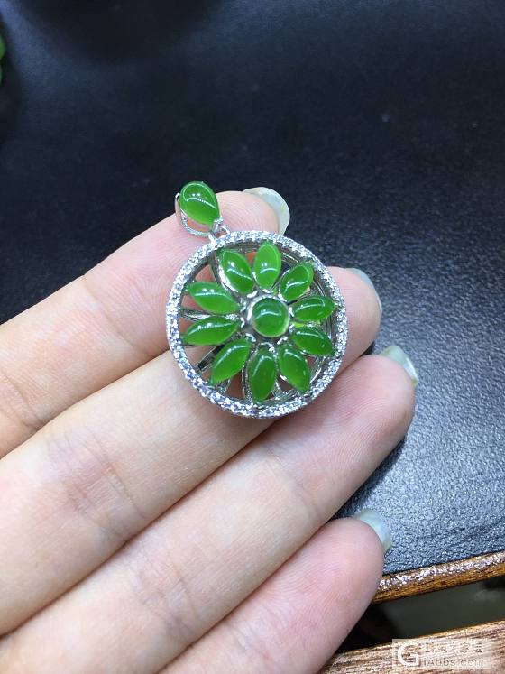 碧玉戒指耳环吊坠_和田玉