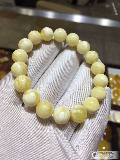 这品质的白花蜜还行吧？克价不贵_珠串蜜蜡