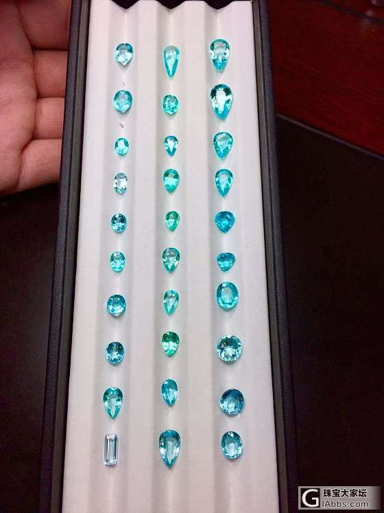 小颗粒帕拉伊巴精品。_碧玺刻面宝石