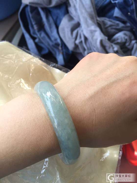 这个镯子大小四适合吗？_手镯翡翠