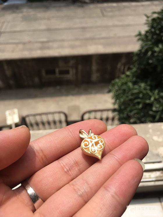 刚做出来的小萝卜大家看看怎么样_镶嵌翡翠