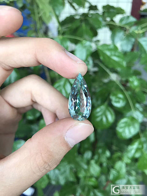 刚刚切割好的海蓝宝请大家欣赏一下😄_刻面宝石海蓝宝