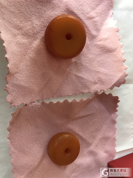 大家帮忙看看是否老蜜蜡_挂件蜜蜡