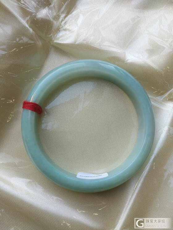 翡翠手镯有证，但强光下有亮晶晶的微小颗粒_手镯翡翠