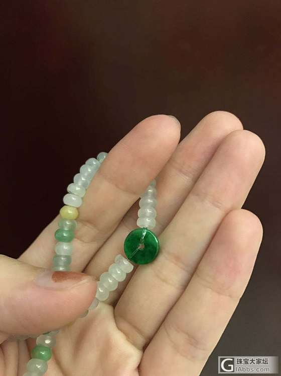 辣绿扣子搭配算盘珠_珠串翡翠