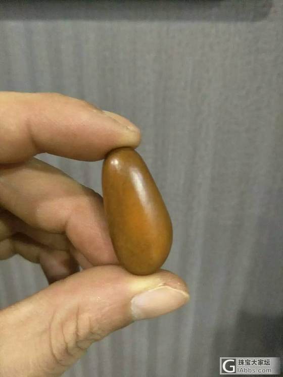 天然小黄籽原石挂坠。_原石