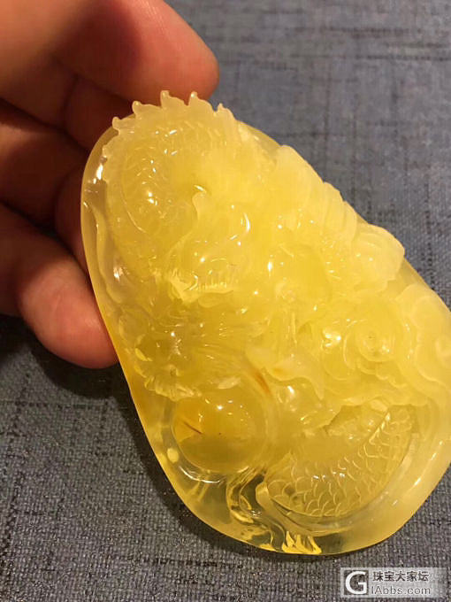 福利：29克，纯天然蜜蜡龙牌吊坠，雕工精致，品质很好，无杂裂，特价65一克[呲牙]_吊坠琥珀蜜蜡