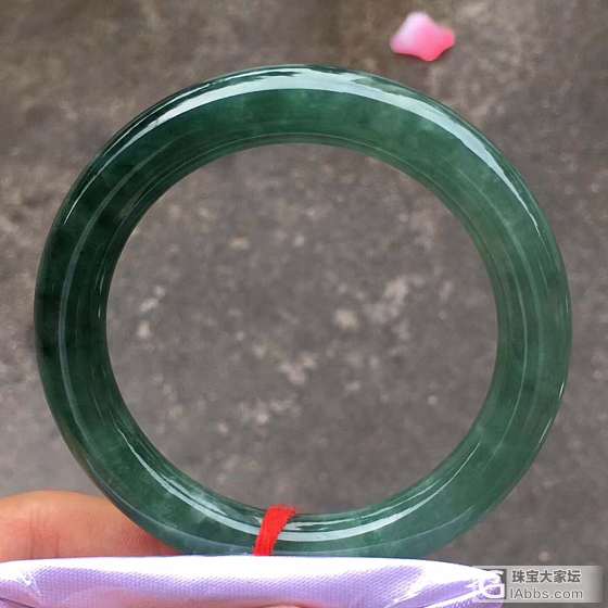 翡翠手镯_手镯翡翠