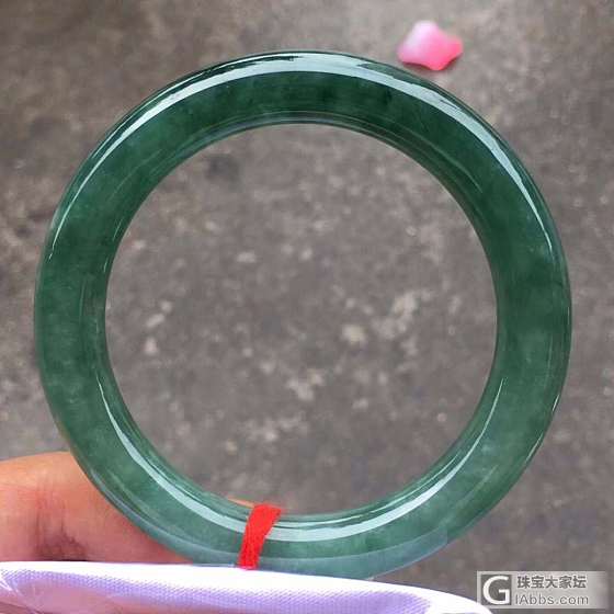 翡翠手镯_手镯翡翠