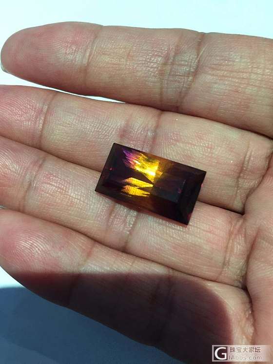 集体晒下，_彩色宝石