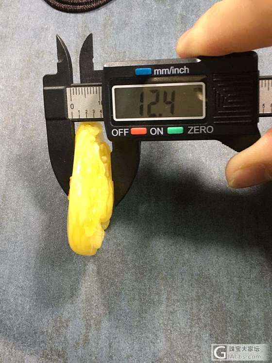 13.5克纯天然蜜蜡鸡油黄吊坠，马到成功，纹路漂亮，无杂裂品质，克价45¥，先款..._琥珀蜜蜡