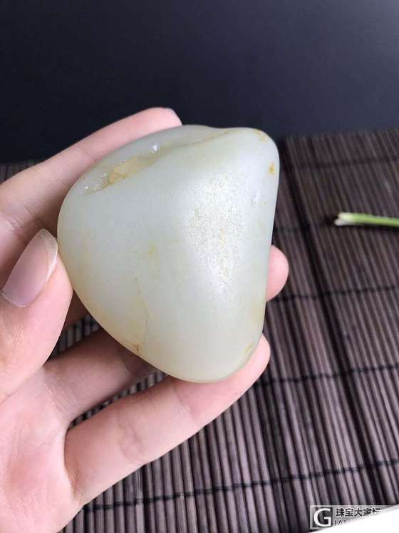 和田籽玉原石，原汁原味，很不错的一块石头，料子脂粉足，油性足，非常细腻 ，高青白..._原石和田玉