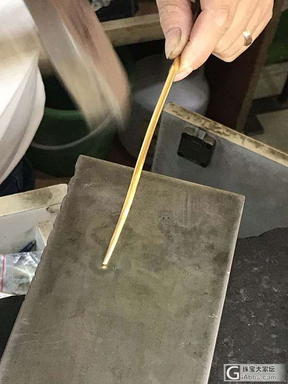 秀一下李师傅的圆棍抽拉😁_手镯金