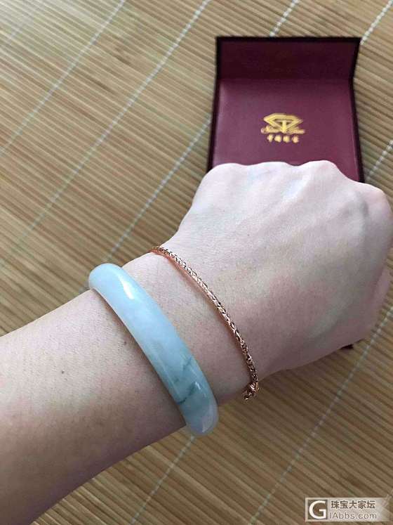 翡翠糯华玉镯55贵妃升级转让_手镯翡翠
