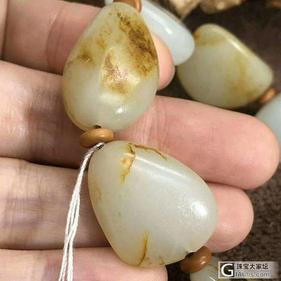 出手新疆和田籽料【独籽手串】_珠串和田玉