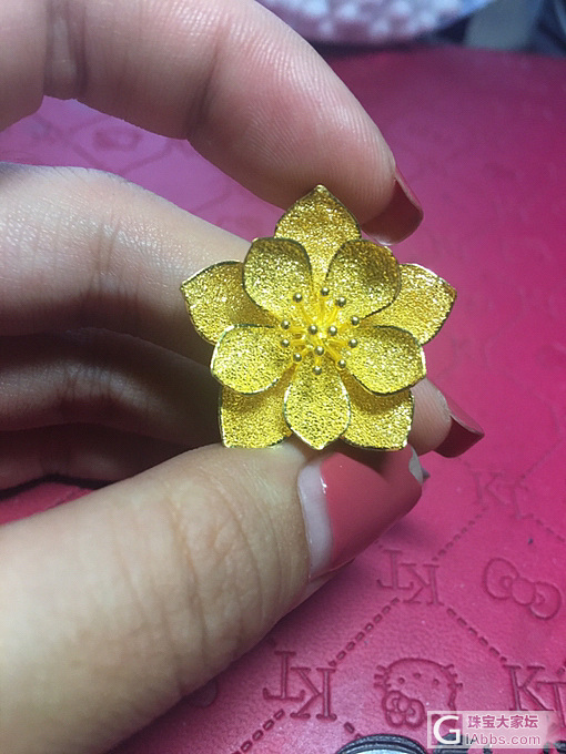 出pink box绝版吊坠_吊坠金