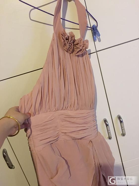 伴娘礼服免费送_穿搭
