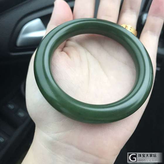 碧玉圆条秀一发_手镯碧玉