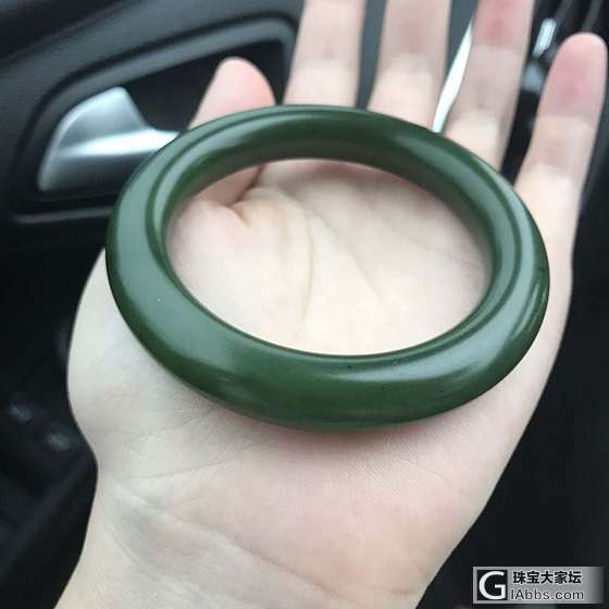 碧玉圆条秀一发_手镯碧玉
