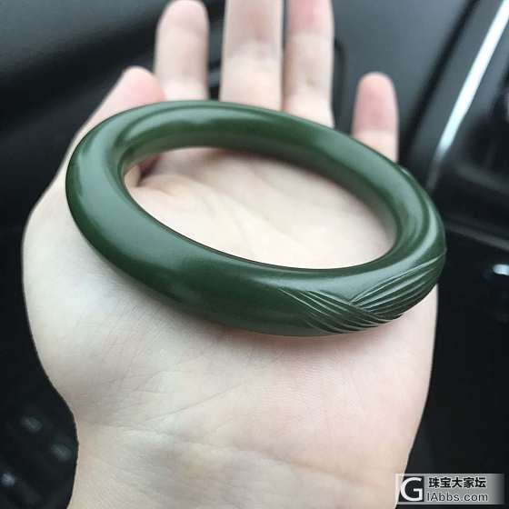 碧玉圆条秀一发_手镯碧玉