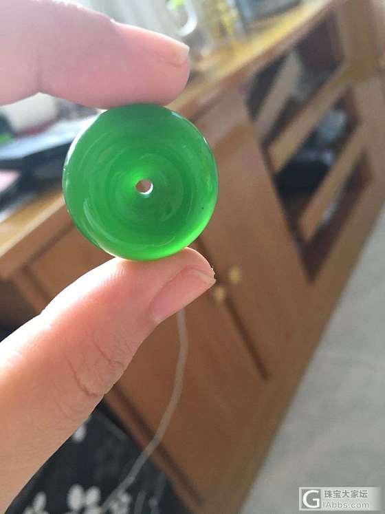 叔叔自己磨的碧玉扣子_平安扣碧玉
