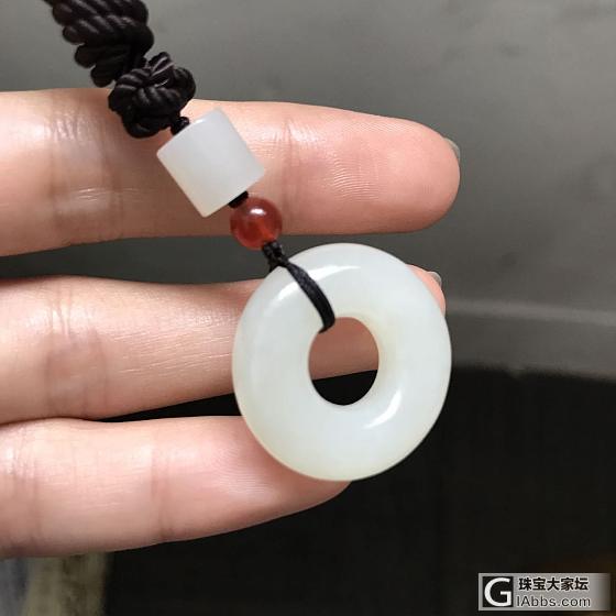 十一特惠🎉很润很细的平安扣，很特别的设计，送爱人，送孩子，送亲朋，均可，有包装礼..._和田玉平安扣