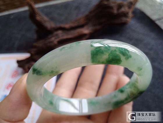 更新手镯 进来看看 有没有喜欢的呢？_手镯翡翠