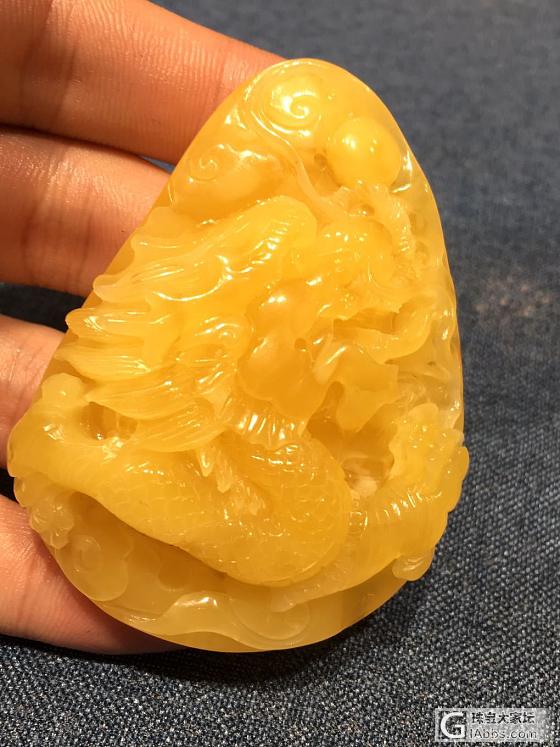 28克纯天然蜜蜡俄料鸡油黄龙牌吊坠，蜡质不用说[得意]，大师工，栩栩如生，龙象征..._挂件蜜蜡