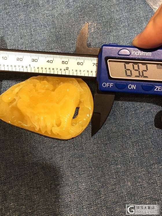 28克纯天然蜜蜡俄料鸡油黄龙牌吊坠，蜡质不用说[得意]，大师工，栩栩如生，龙象征..._挂件蜜蜡