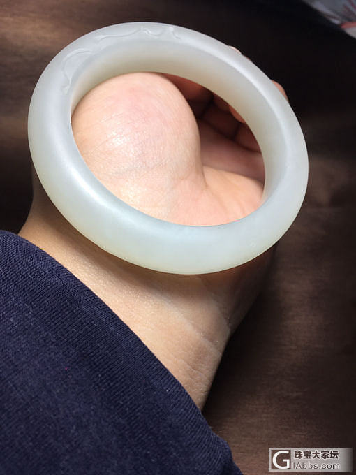 闲置荷花镯_手镯和田玉